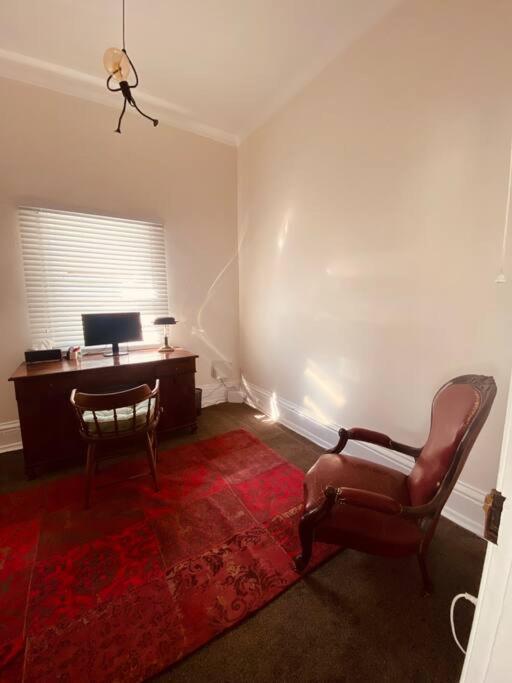 Macleay Cottage With Plunge Pool And Local Arts Dubbo Buitenkant foto